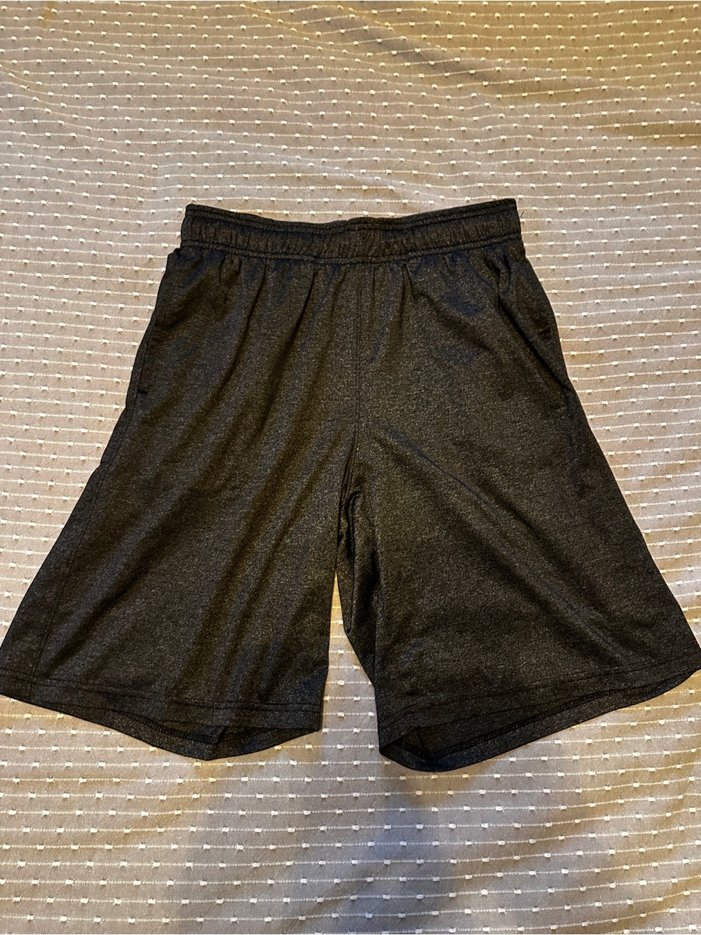 Men’s 90 degree athletic shorts gray size small